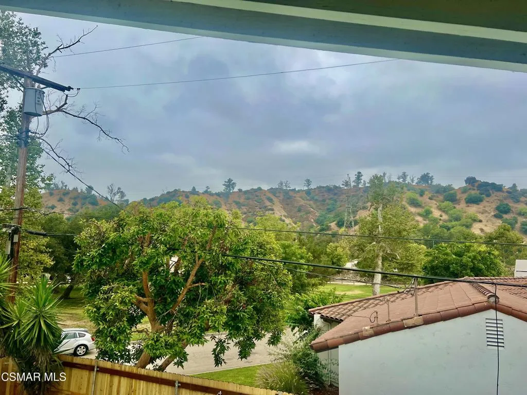 1542 Riverside Drive G, Glendale, California 91201 home-pic-26